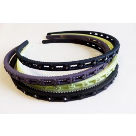 Hajráf lyukas virágos köves