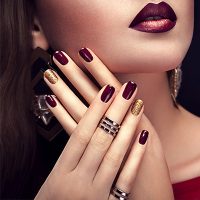 Körömlakk, műköröm