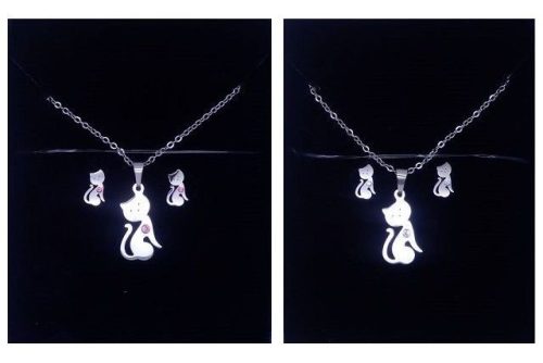 Cicás nyaklánc és fülbevaló Preciosa kővel